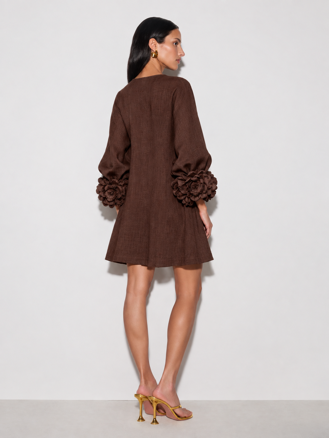Bruna | Vestido Mini de Mezcla de Lino con Puños Anudados