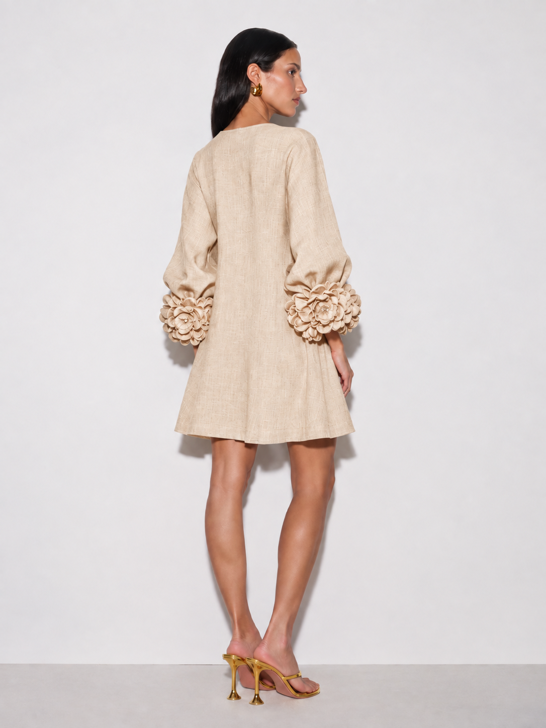 Bruna | Vestido Mini de Mezcla de Lino con Puños Anudados