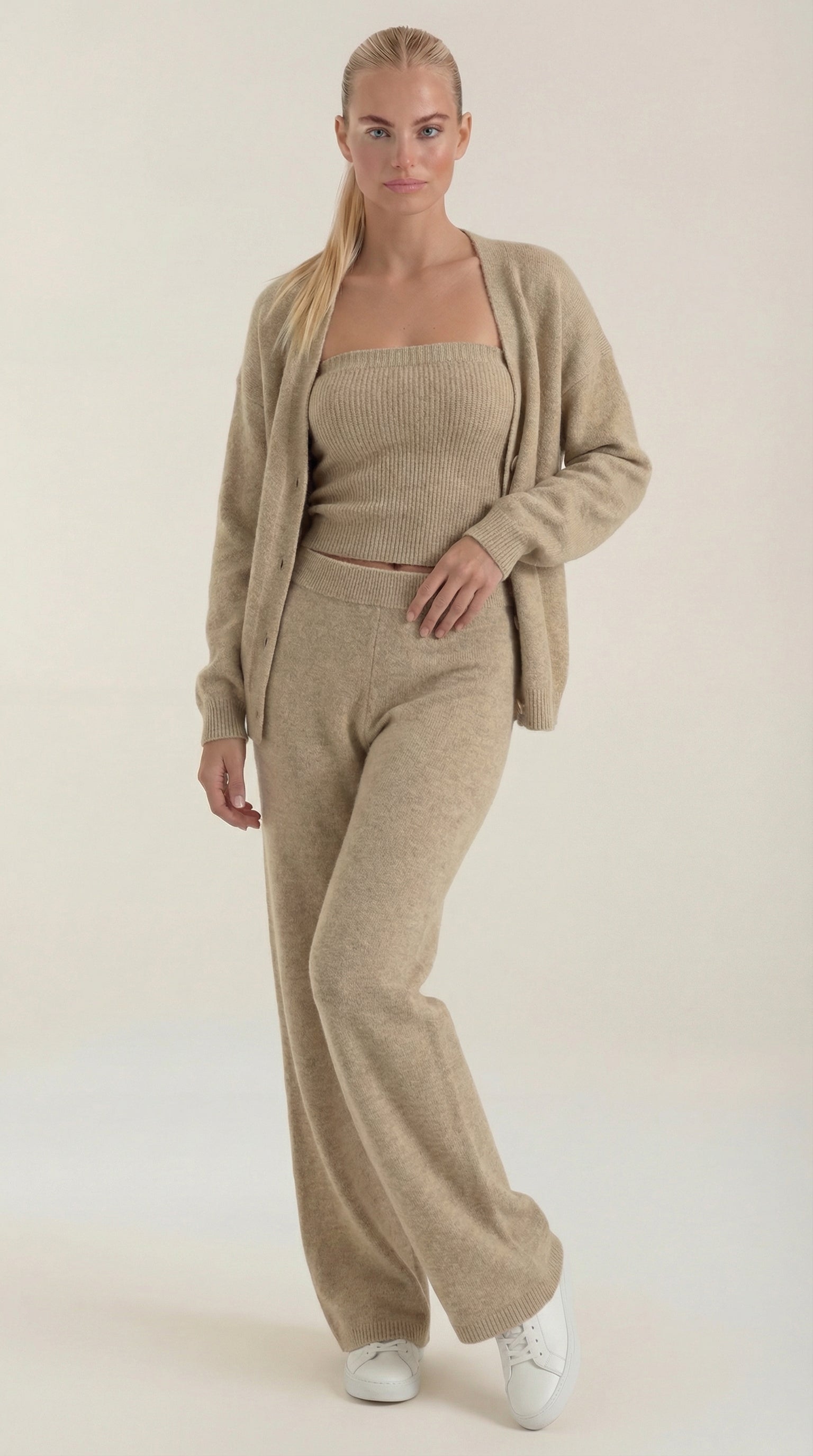 Jeanne Strick Loungewear Set