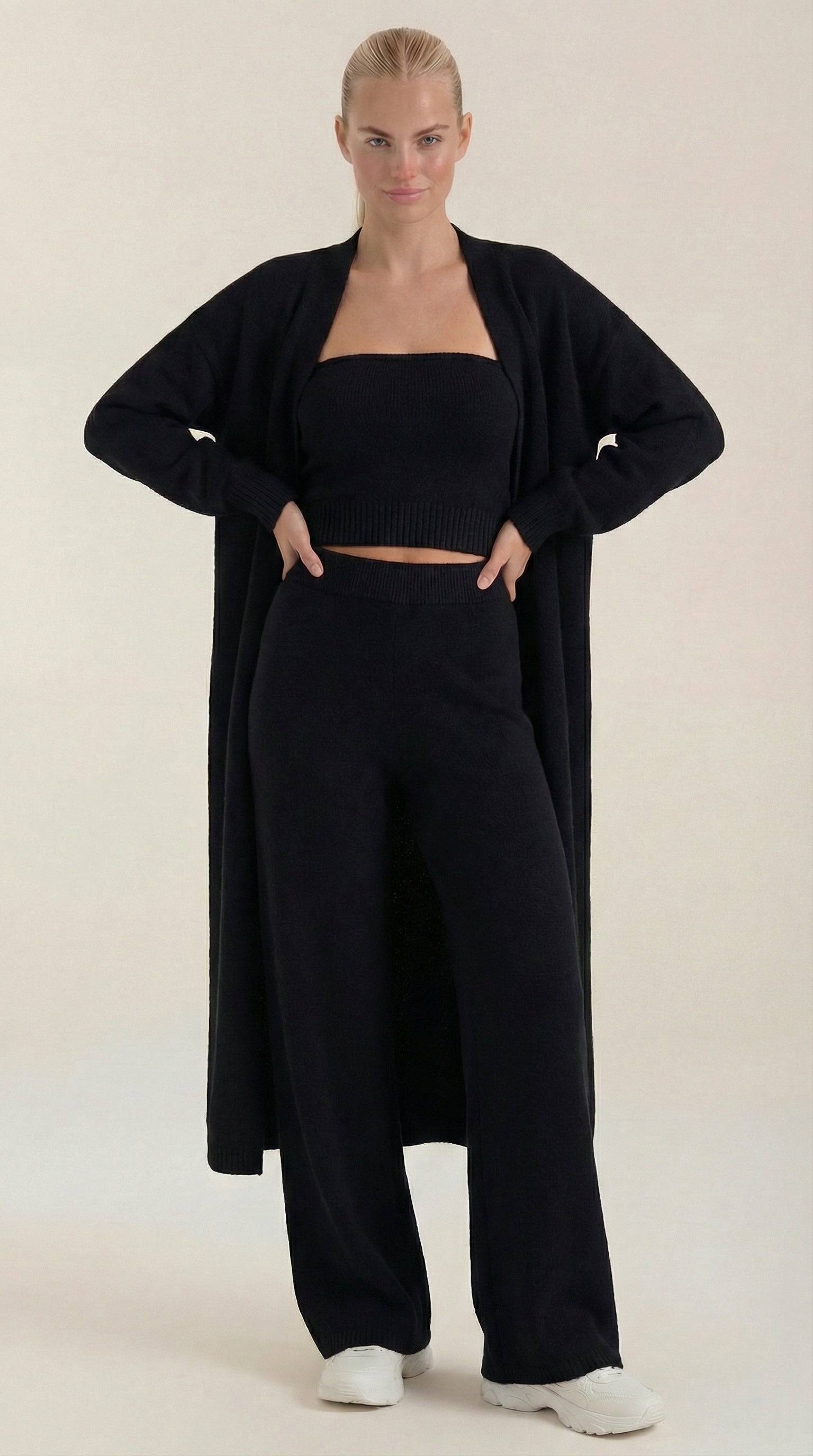 Jeanne Strick Loungewear Set